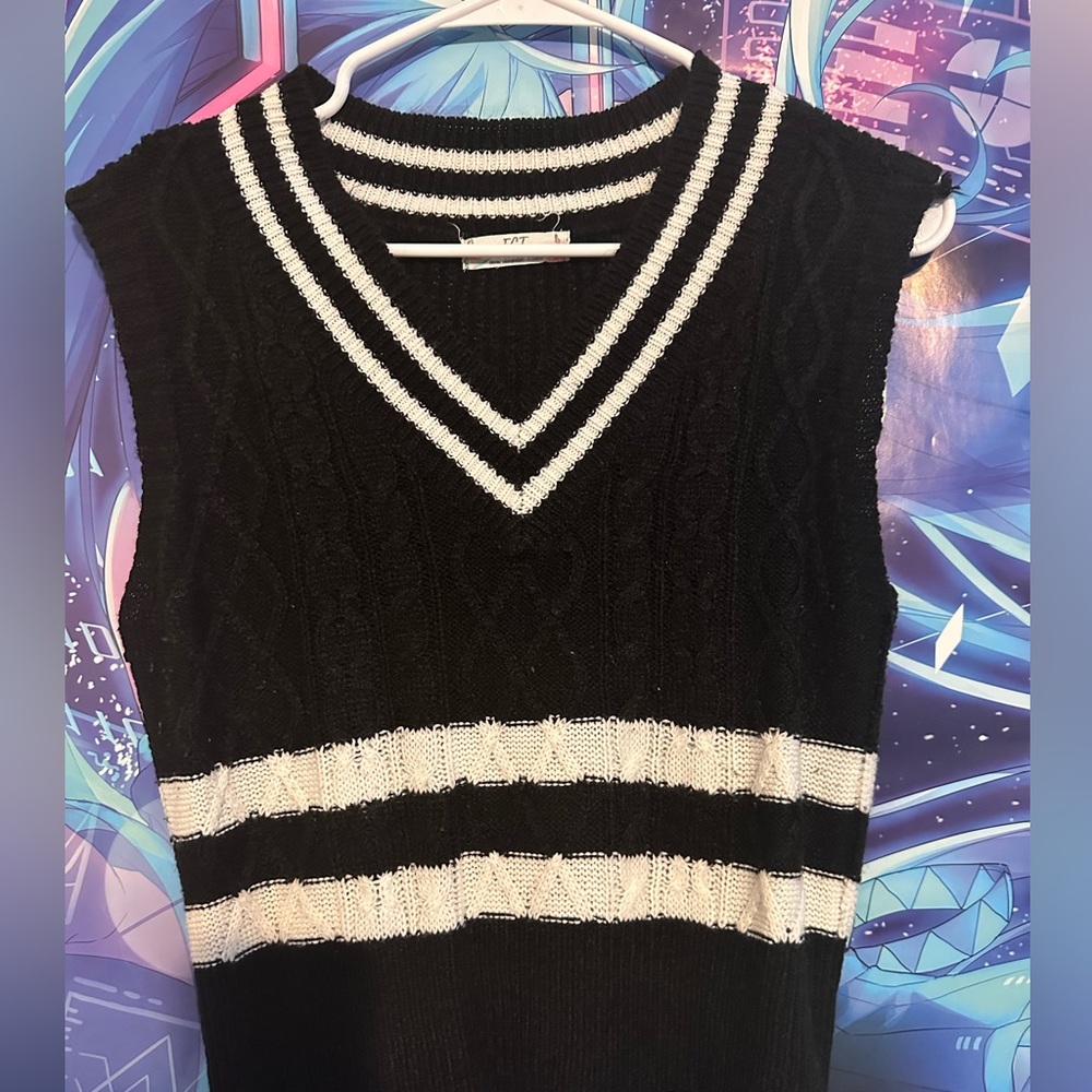 Womens knit vest black and white stripes